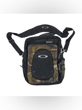 Oakley Tactical Field Gear Camouflage Black Messenger Bag Outdoors Hiking Camp